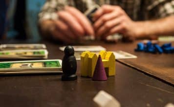 Comment choisir un jeu de société pour un adolescent ?