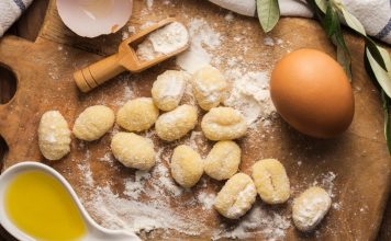 Impliquer les enfants dans la préparation de gnocchis maison
