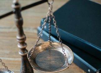 Commissaire de justice à ecully : vos besoins juridiques satisfaits