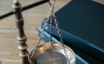 Commissaire de justice à ecully : vos besoins juridiques satisfaits