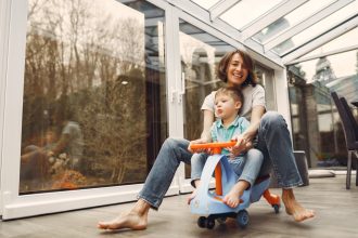 Véranda à Yvetot : l’idéal pour un agrandissement de maison et une vie de famille confortable !